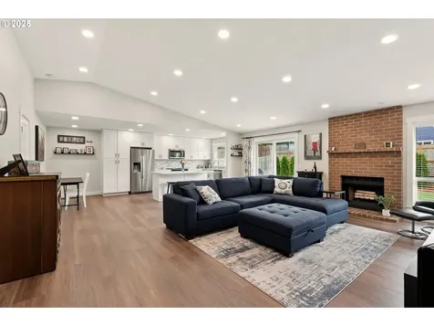 304 SW Birdsdale Drive Gresham OR 97080