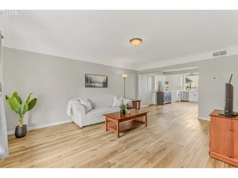 116 NE James Street Camas WA 98607