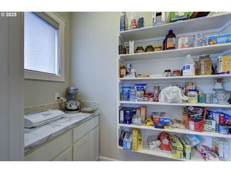 10809 NE 121st Avenue Vancouver WA 98662