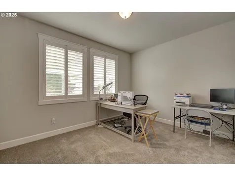 10809 NE 121st Avenue Vancouver WA 98662