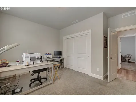 10809 NE 121st Avenue Vancouver WA 98662