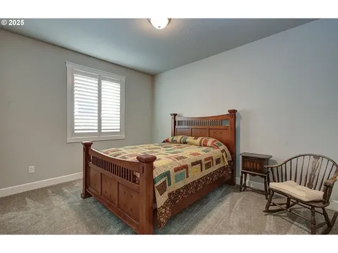 10809 NE 121st Avenue Vancouver WA 98662