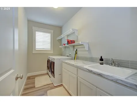 10809 NE 121st Avenue Vancouver WA 98662