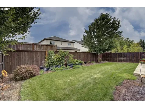 10809 NE 121st Avenue Vancouver WA 98662
