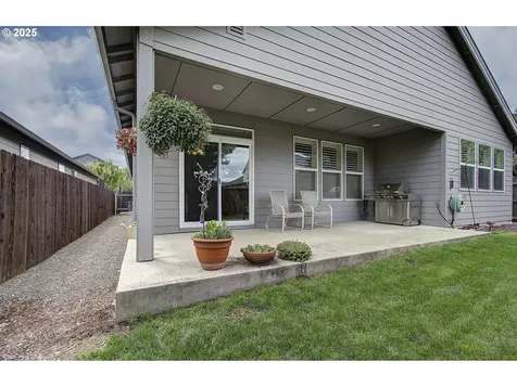 10809 NE 121st Avenue Vancouver WA 98662