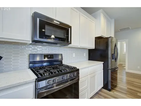 10809 NE 121st Avenue Vancouver WA 98662