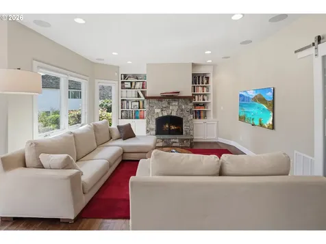 4166 Glacier Lily Street Lake Oswego OR 97035
