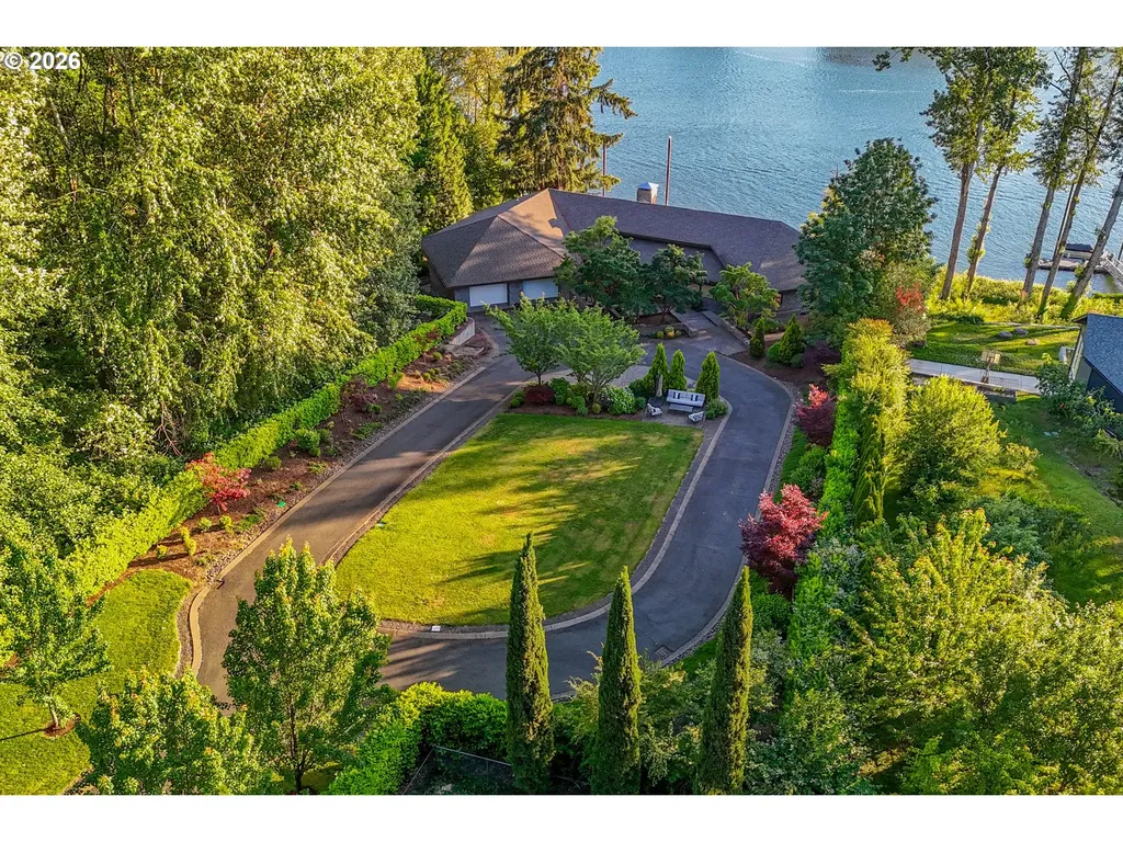 3838 SE Hillside Drive Milwaukie OR 97267