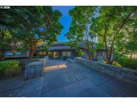 3838 SE Hillside Drive Milwaukie OR 97267
