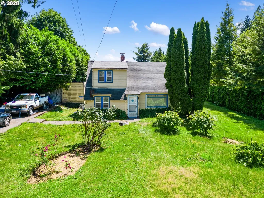 10334 NE Morris Street Portland OR 97220