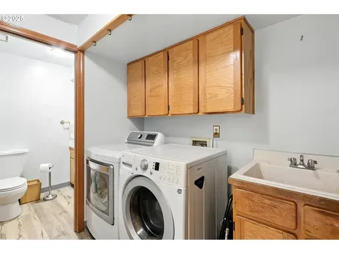 5450 SE Pine Street Hillsboro OR 97123