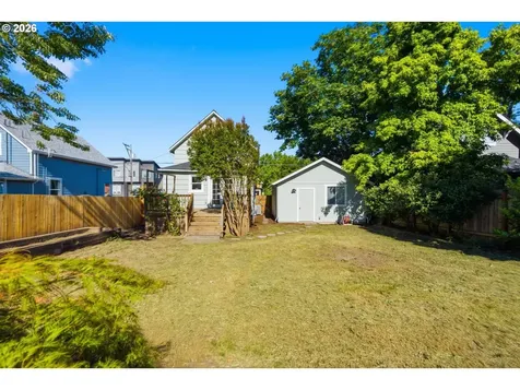 3807 NE Grand Avenue Portland OR 97212