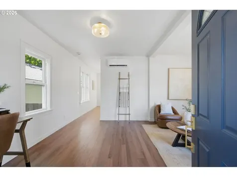 3807 NE Grand Avenue Portland OR 97212