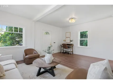 3807 NE Grand Avenue Portland OR 97212