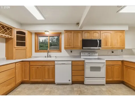 1117 SE 135th Avenue Portland OR 97233