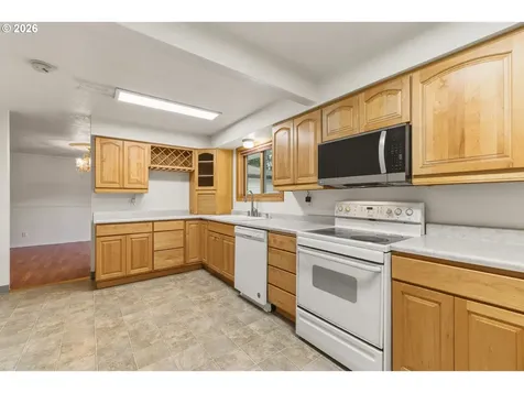 1117 SE 135th Avenue Portland OR 97233