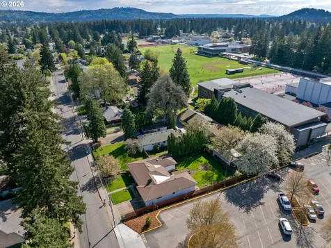 1117 SE 135th Avenue Portland OR 97233