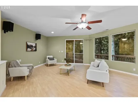 243 W Street James Place Longview WA 98632