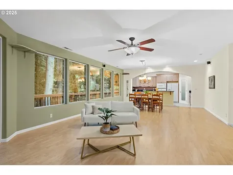 243 W Street James Place Longview WA 98632