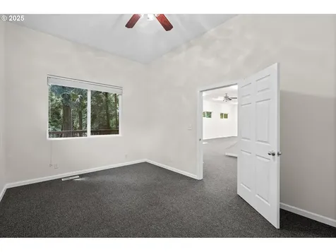 243 W Street James Place Longview WA 98632
