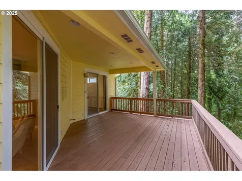 243 W Street James Place Longview WA 98632