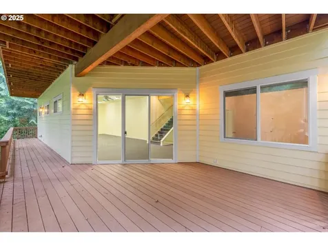 243 W Street James Place Longview WA 98632