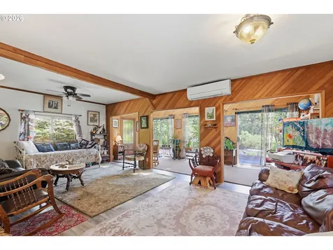 41895 Holden Creek Lane Springfield OR 97478