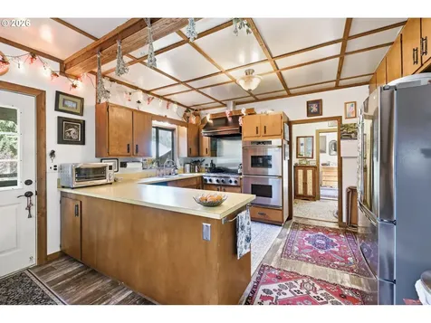 41895 Holden Creek Lane Springfield OR 97478