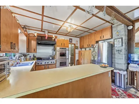 41895 Holden Creek Lane Springfield OR 97478