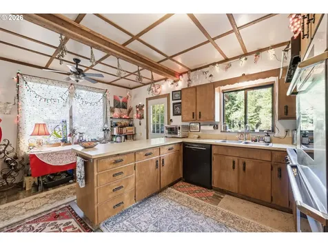 41895 Holden Creek Lane Springfield OR 97478