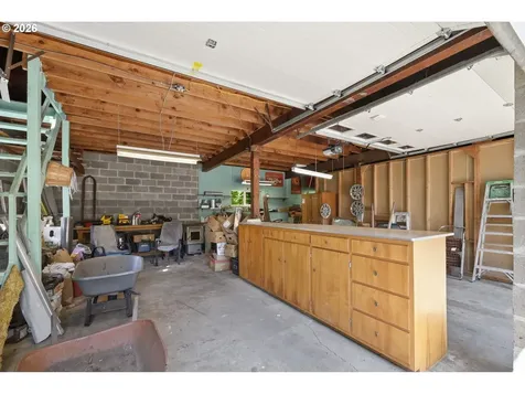 41895 Holden Creek Lane Springfield OR 97478