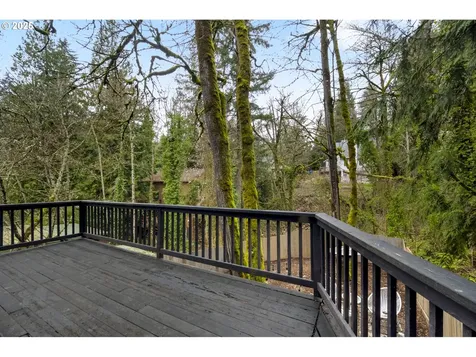 8737 SW 46th Avenue Portland OR 97219