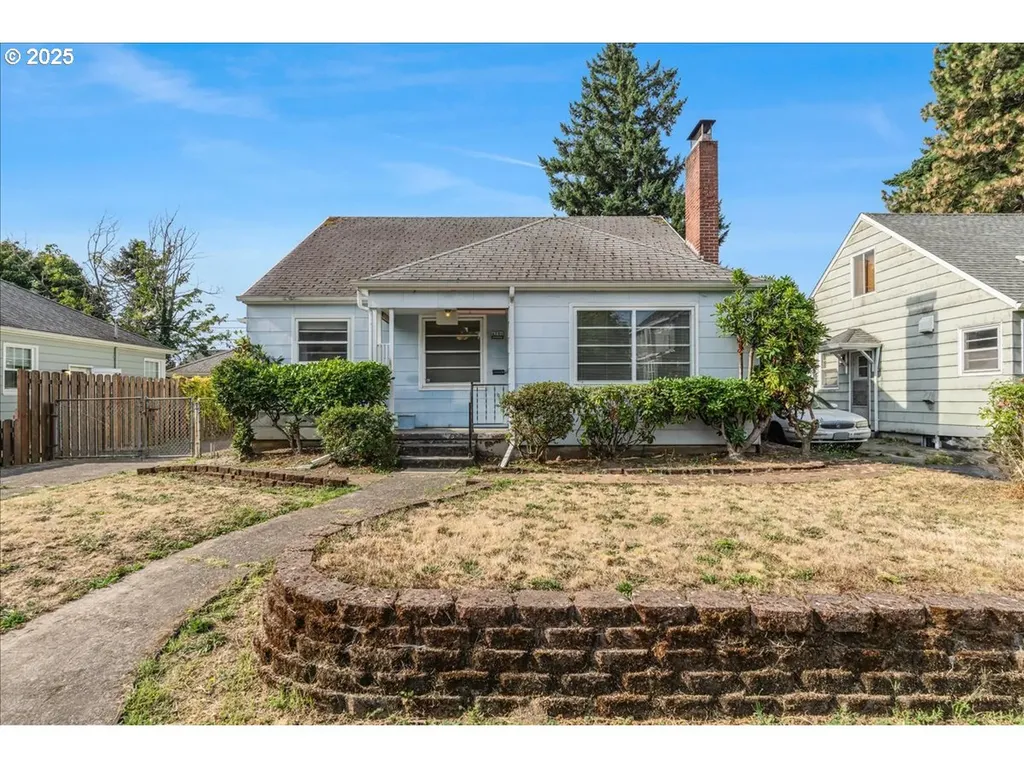 4780 N Amherst Street Portland OR 97203