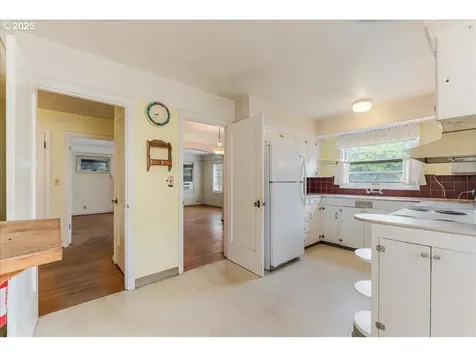 4780 N Amherst Street Portland OR 97203