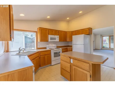 10605 NE 19th Street Vancouver WA 98664