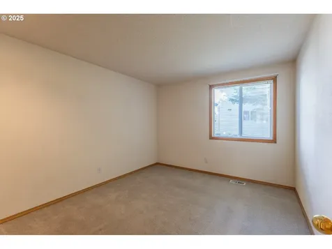 10605 NE 19th Street Vancouver WA 98664