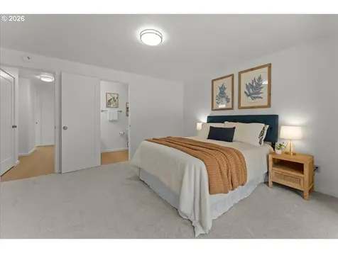 12025 SW Springwood Drive Portland OR 97223