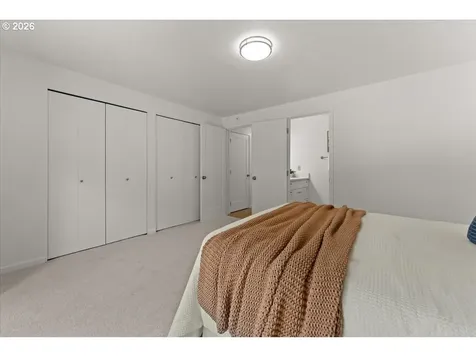 12025 SW Springwood Drive Portland OR 97223