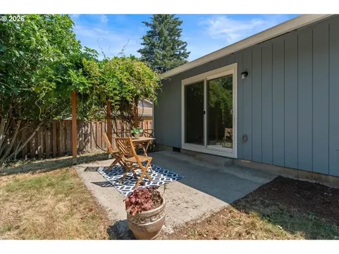 12025 SW Springwood Drive Portland OR 97223