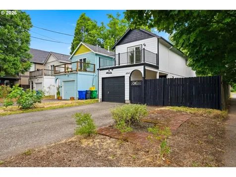 4945 SE Ogden Street Portland OR 97206