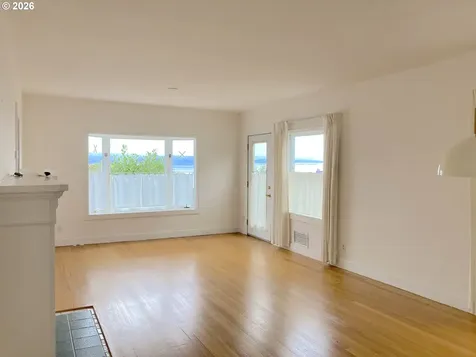 538 Kensington Avenue Astoria OR 97103