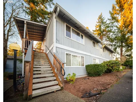 340 S Locust Street Canby OR 97013