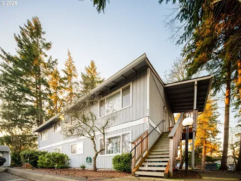 340 S Locust Street Canby OR 97013