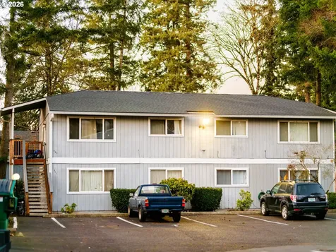 340 S Locust Street Canby OR 97013