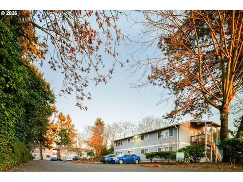 340 S Locust Street Canby OR 97013