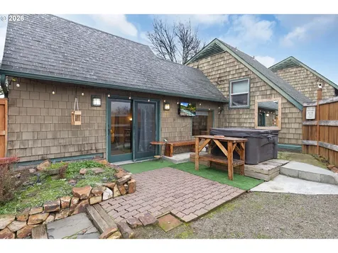 605 Deerwood Court Winston OR 97496
