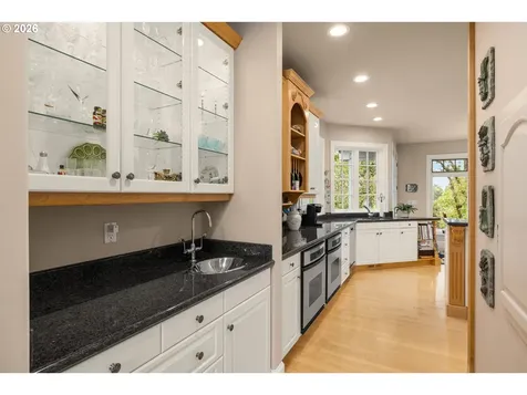 5565 Summit Street West Linn OR 97068