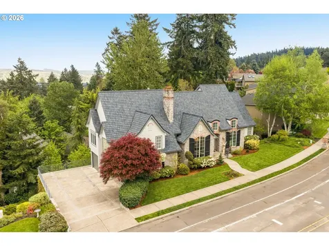 5565 Summit Street West Linn OR 97068