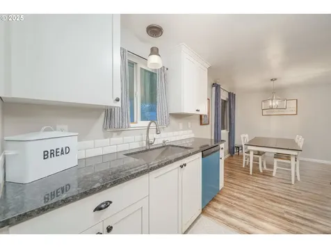 1050 10th Street Washougal WA 98671