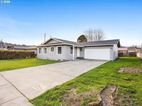 3220 Midway Road Hood River OR 97031